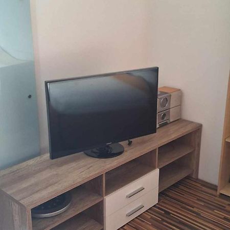 Lacne Ubytovanie Piestany Екстериор снимка