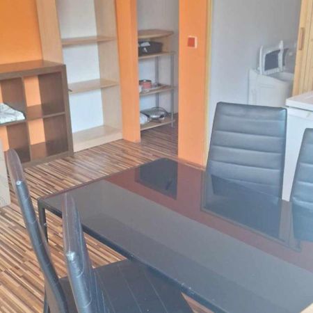 Lacne Ubytovanie Piestany Екстериор снимка